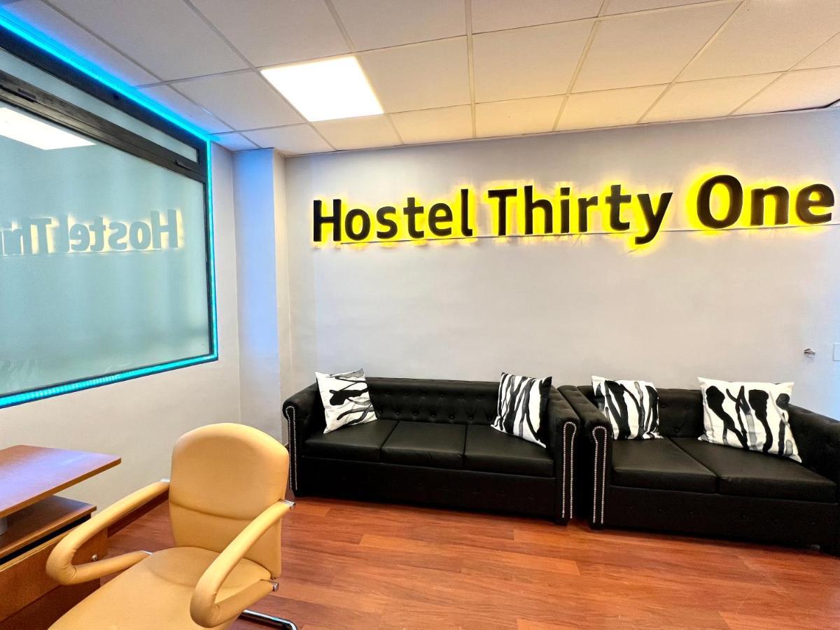 Hostel Thirty One Madrid Ngoại thất bức ảnh
