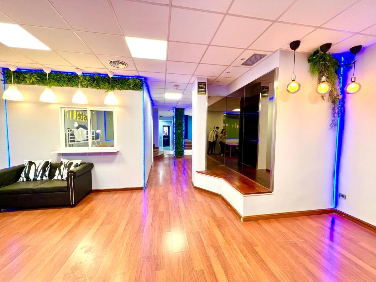 Hostel Thirty One Madrid Ngoại thất bức ảnh
