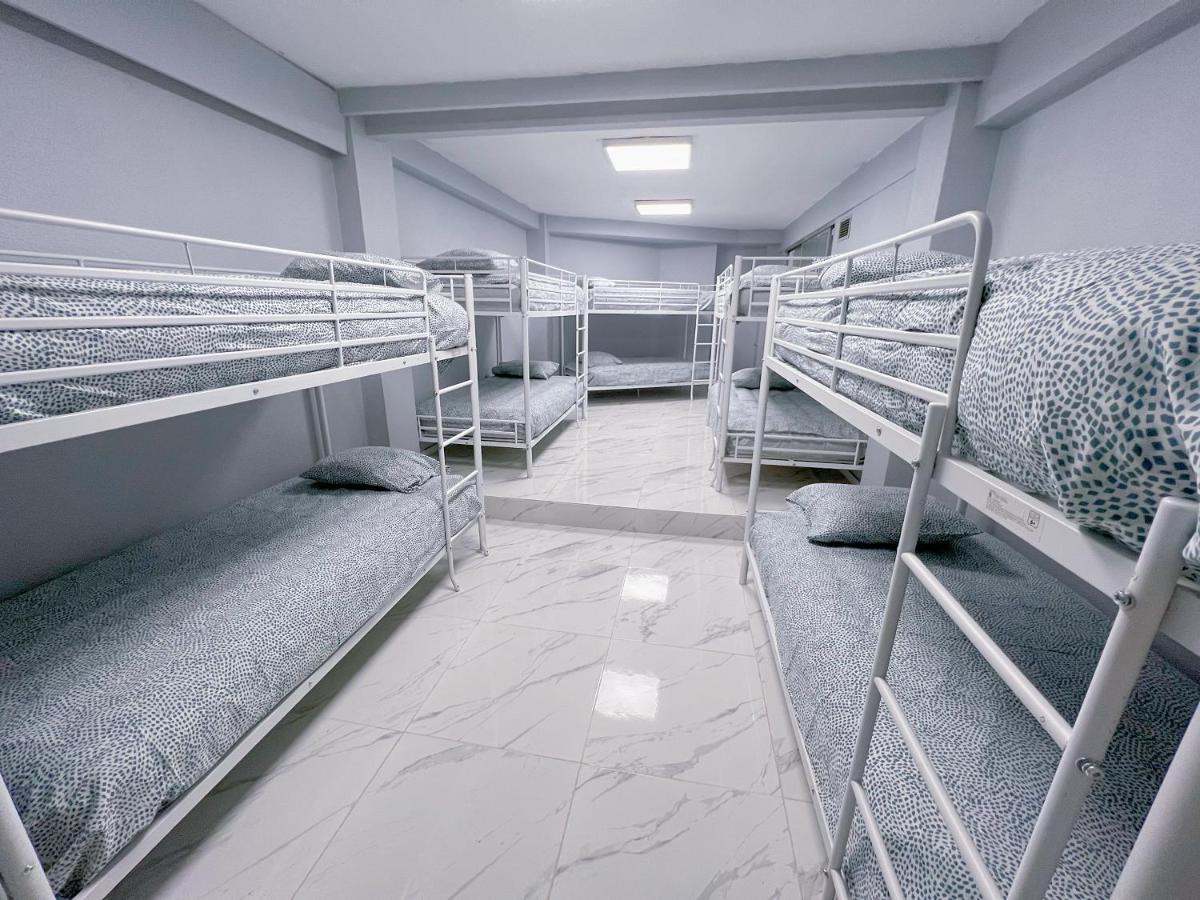Hostel Thirty One Madrid Ngoại thất bức ảnh
