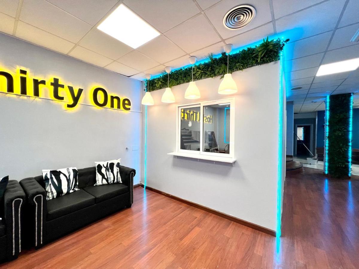 Hostel Thirty One Madrid Ngoại thất bức ảnh