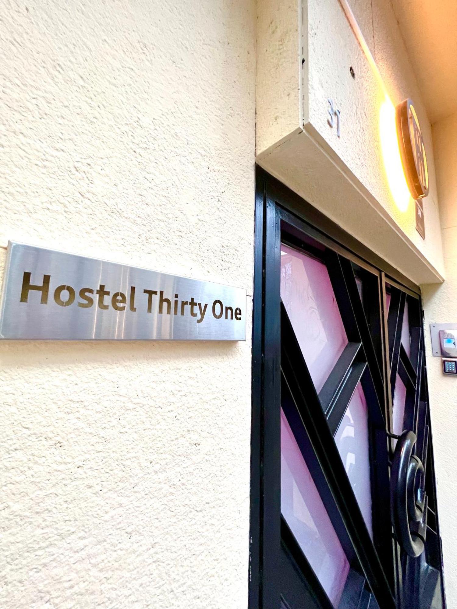 Hostel Thirty One Madrid Ngoại thất bức ảnh
